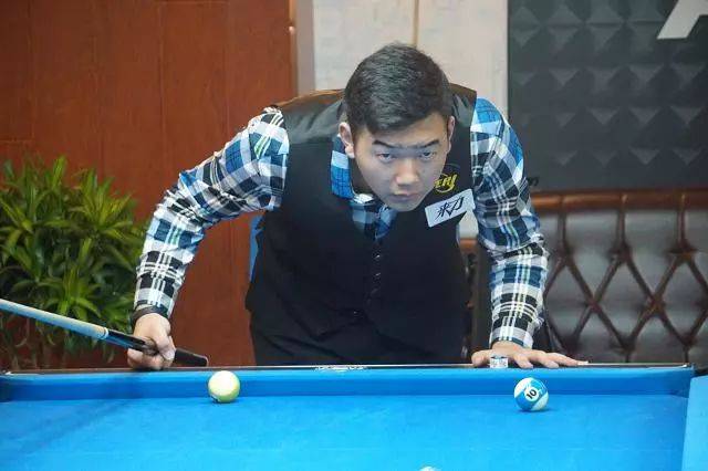 自由式滑雪 自由式滑雪